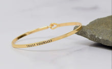 Load image into Gallery viewer, cari arm charms