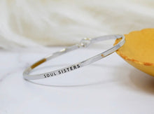 Load image into Gallery viewer, cari arm charms