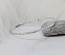 Load image into Gallery viewer, cari arm charms