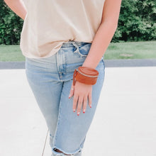 Load image into Gallery viewer, luna bracelet pouch
