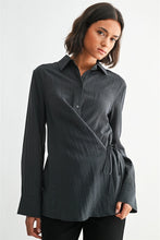 Load image into Gallery viewer, wrap shirt
