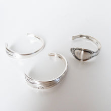 Load image into Gallery viewer, spoon cuff
