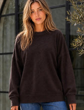 Load image into Gallery viewer, ashley pullover
