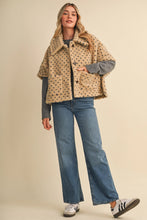 Load image into Gallery viewer, polka dot Sherpa cape
