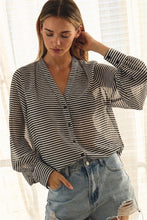 Load image into Gallery viewer, stripe blouse
