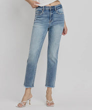 Load image into Gallery viewer, high rise ankle jean

