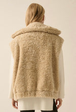 Load image into Gallery viewer, teddy vest
