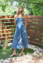 Load image into Gallery viewer, denim midi dress
