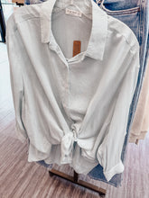 Load image into Gallery viewer, vacation blouse
