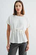 Load image into Gallery viewer, pleat pintuck top
