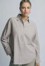 Load image into Gallery viewer, classic stripe button down

