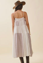 Load image into Gallery viewer, patch dress
