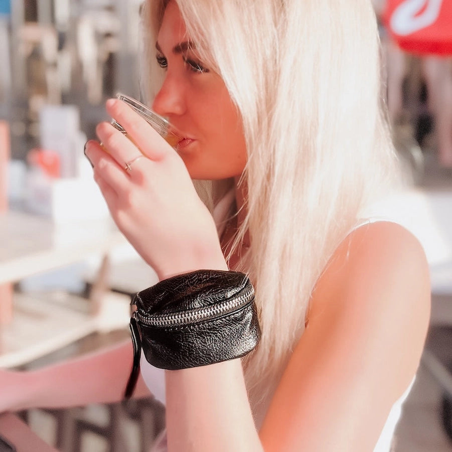 luna bracelet pouch
